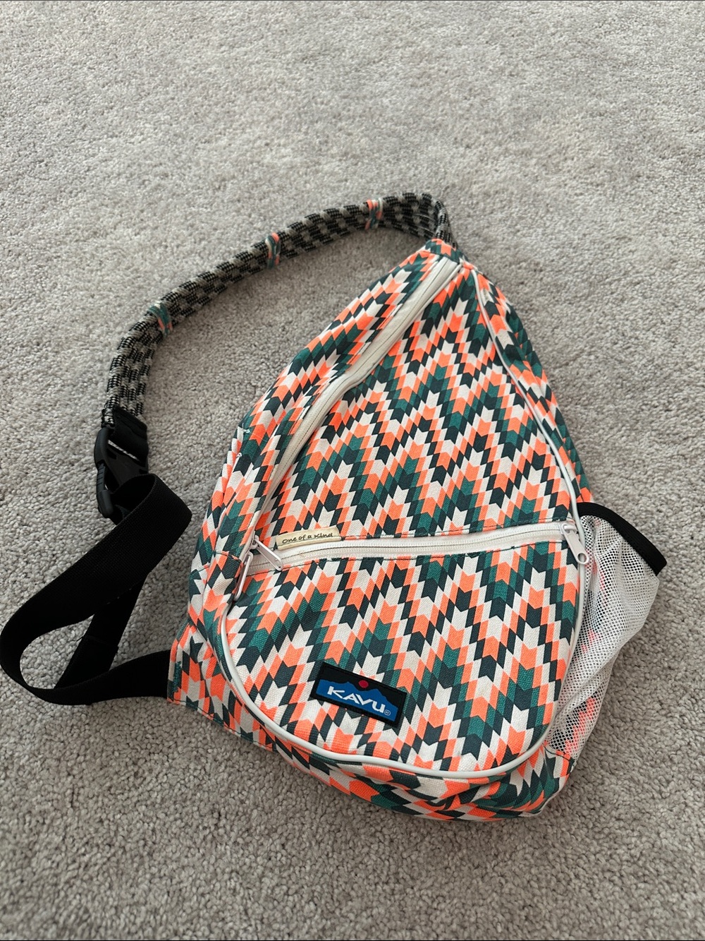 Kavu Chevron Sling Pack in Coral, Teal & White